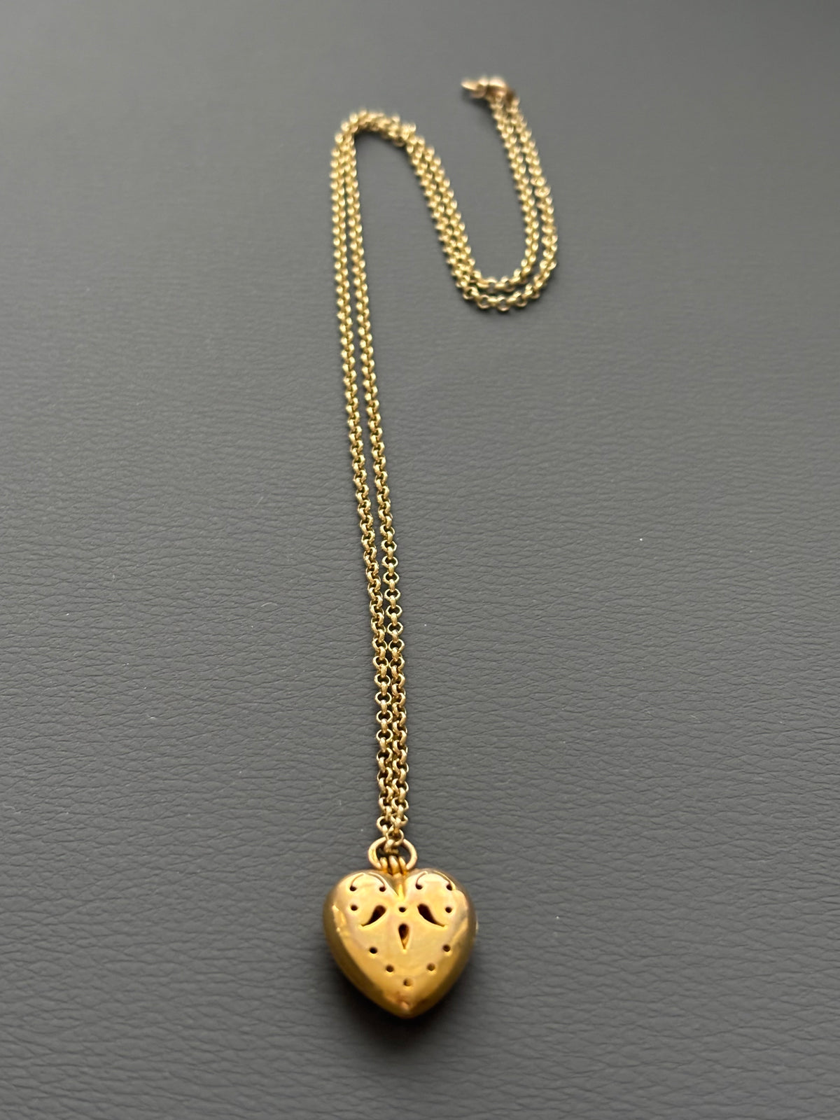 Vintage 9k Gold Heart Locket Necklace with Chain