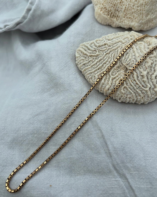 9k / 9ct Vintage Solid Gold Box Chain