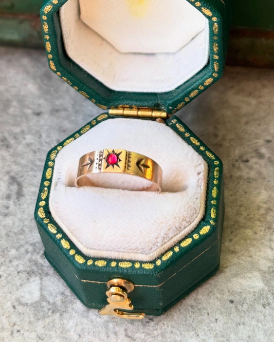 Edwardian 18ct Gold Garnet Baby Ring