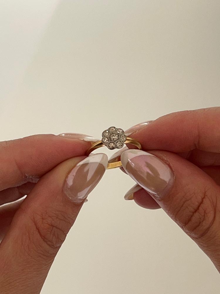 Art Deco 18ct Gold Diamond Flower Ring